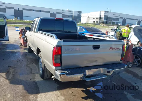 2000 Nissan Frontier Xe z USA, uszkodzony, nr VIN 1N6DD26S5YC348622